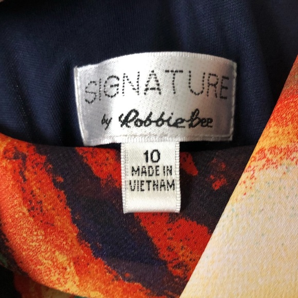 Signature by Robbie Bee Watercolor Dress - Picture 5 of 5